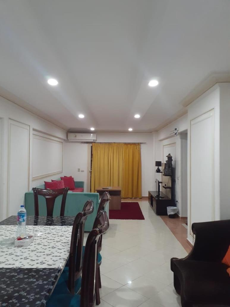 Saraya Awad Hegazi Street- Families Only Apartment Alexandria Exterior photo